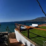 Luxurious By The Sea Villa