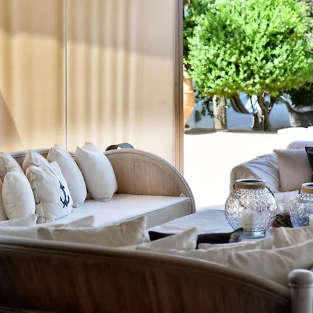 Luxurious By The Sea *