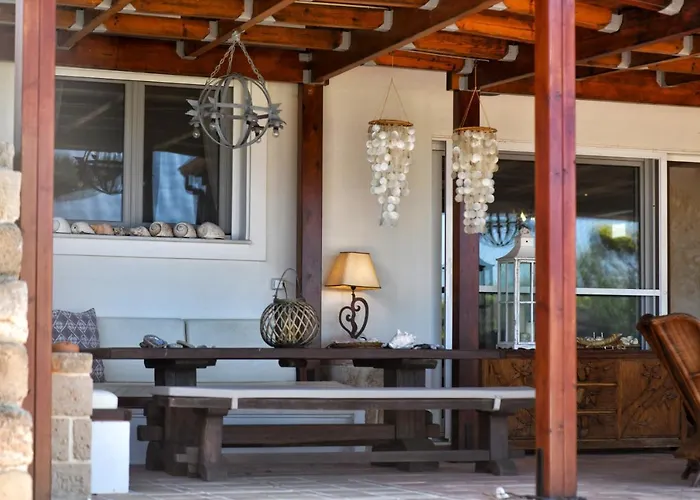 Luxurious By The Sea Villa