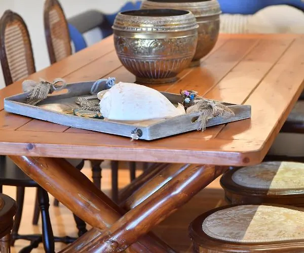 Luxurious By The Sea Villa *