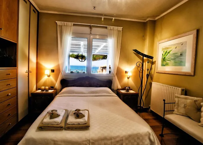 Luxurious By The Sea *