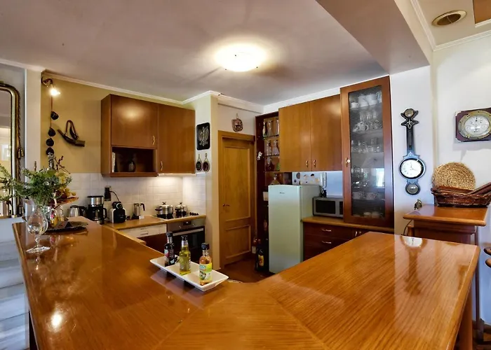 Villa Luxurious By The Sea Posidhonía